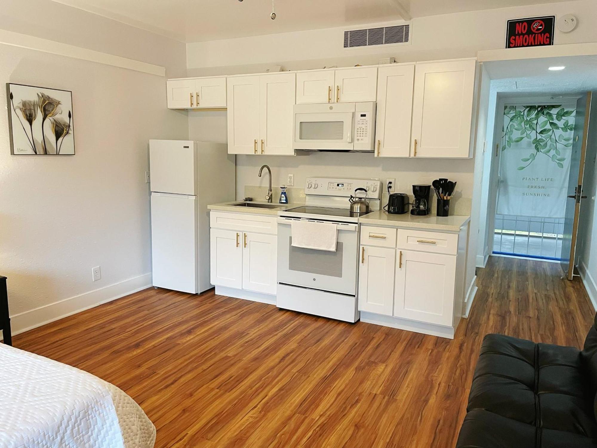 In Center With Pool And Views Appartement *